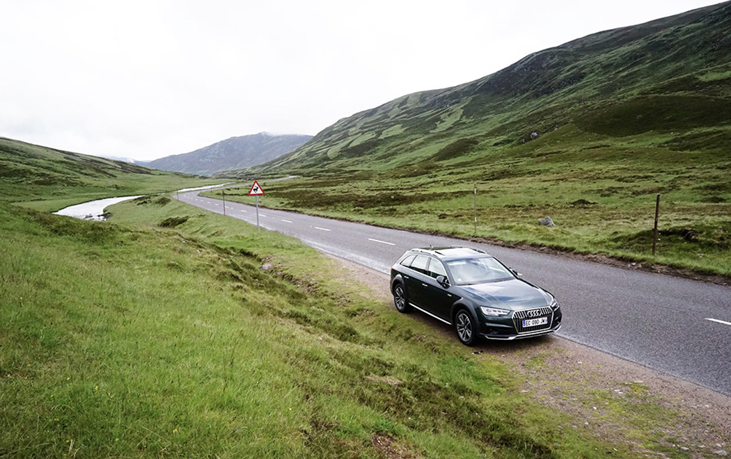 Flower of Scotland en Audi A4 Allroad