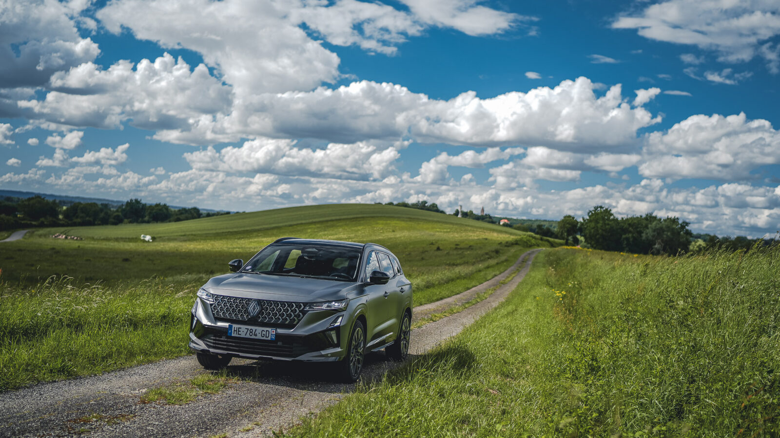 Essai Renault Espace HEV hybride Esprit Alpine : il cache bien son jeu !