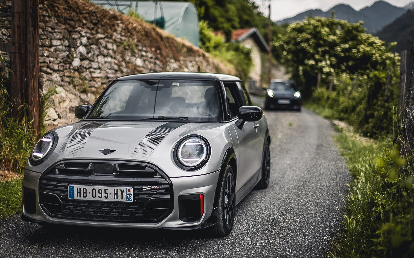 Match : Mini Hatch JCW versus Mini Aceman JCW